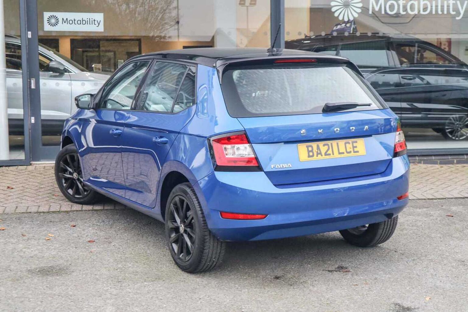 SKODA FABIA TSI Colour Edition