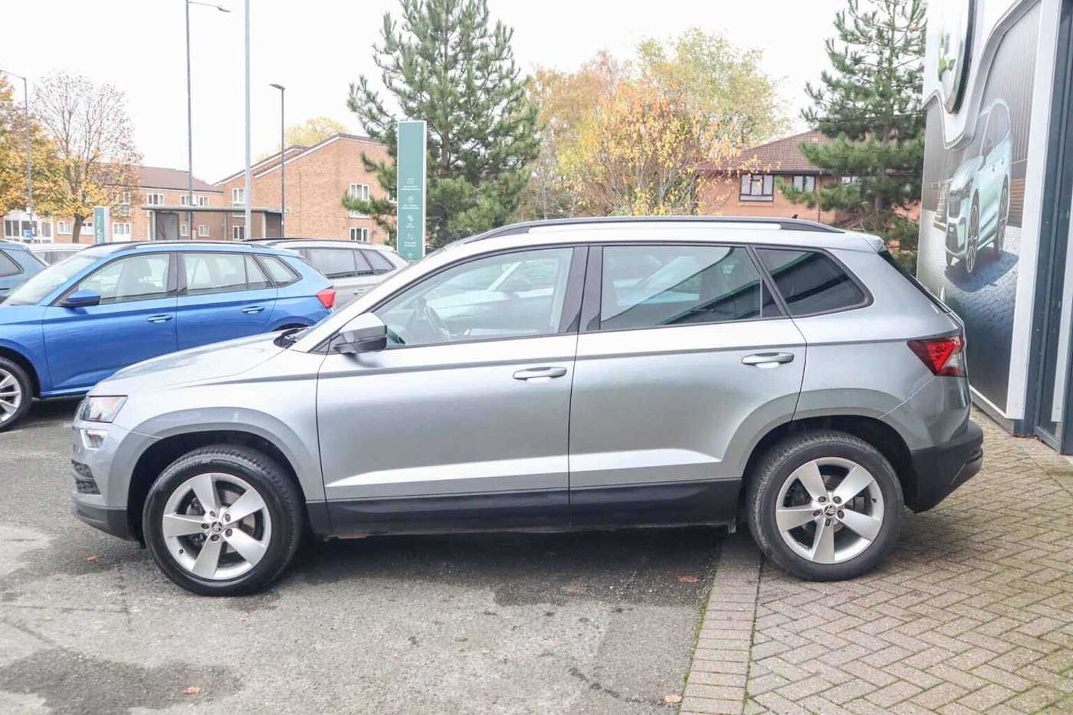 SKODA KAROQ TSI SE