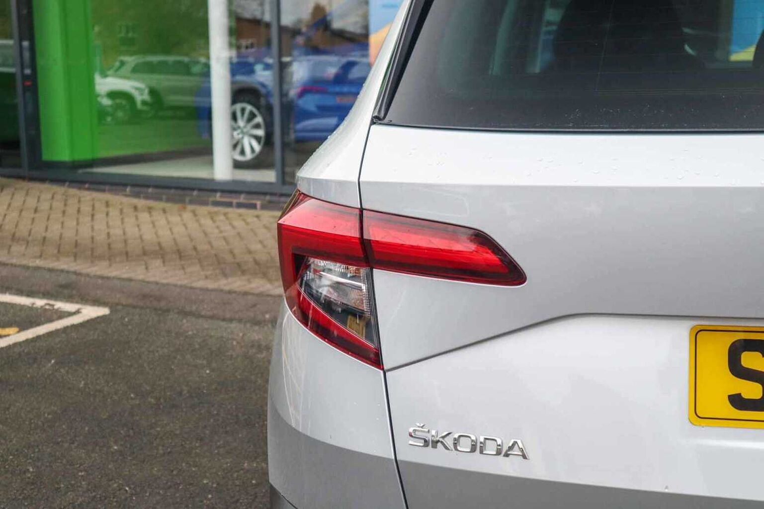 SKODA KAROQ TDI DSG SE