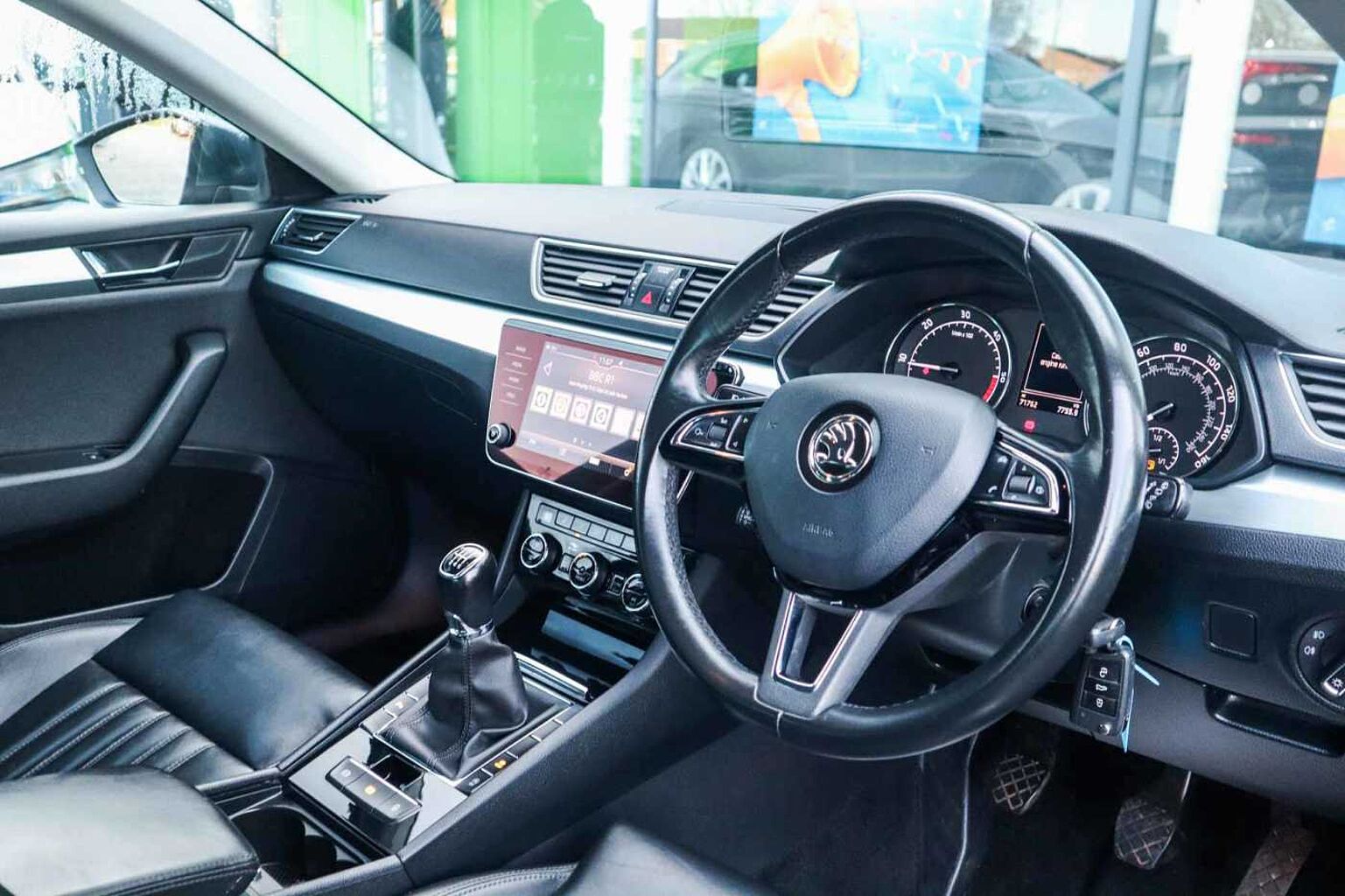 SKODA SUPERB TDI CR SE Technology