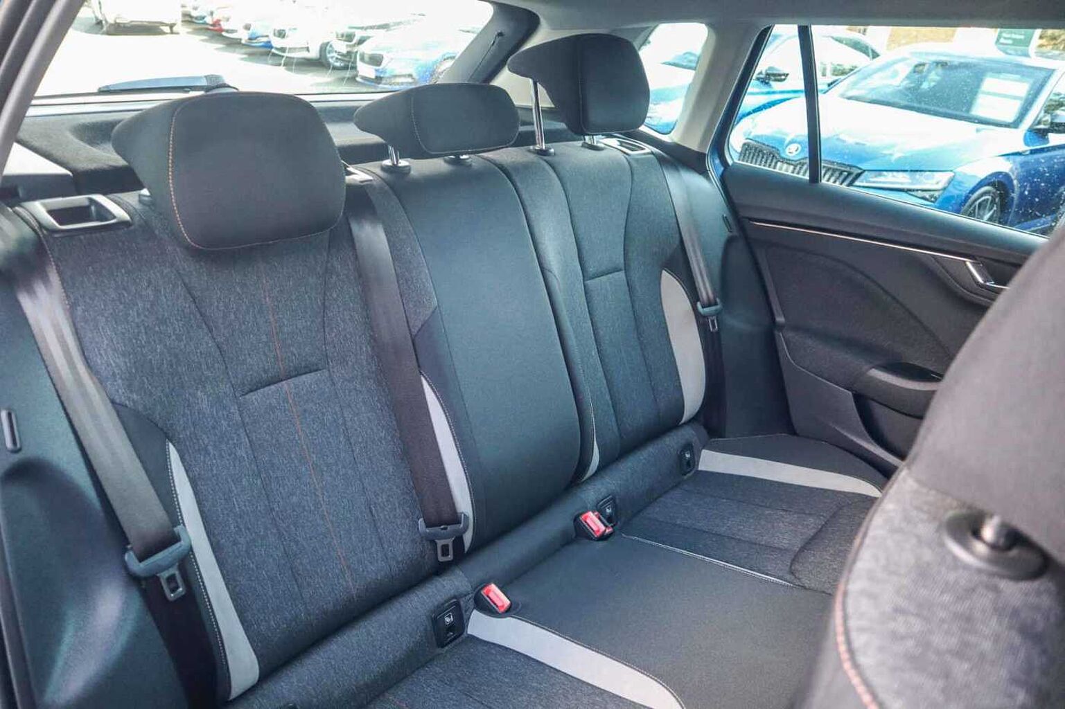 SKODA KAMIQ TSI 110 DSG SE L Executive