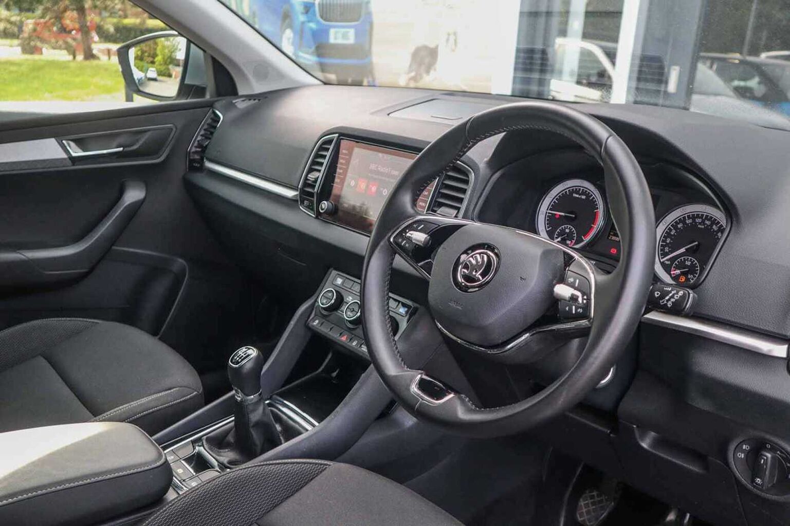 SKODA Karoq 1.0 TSI SE Drive SUV 5dr Petrol Manual Euro 6 (s/s) (110 ps)