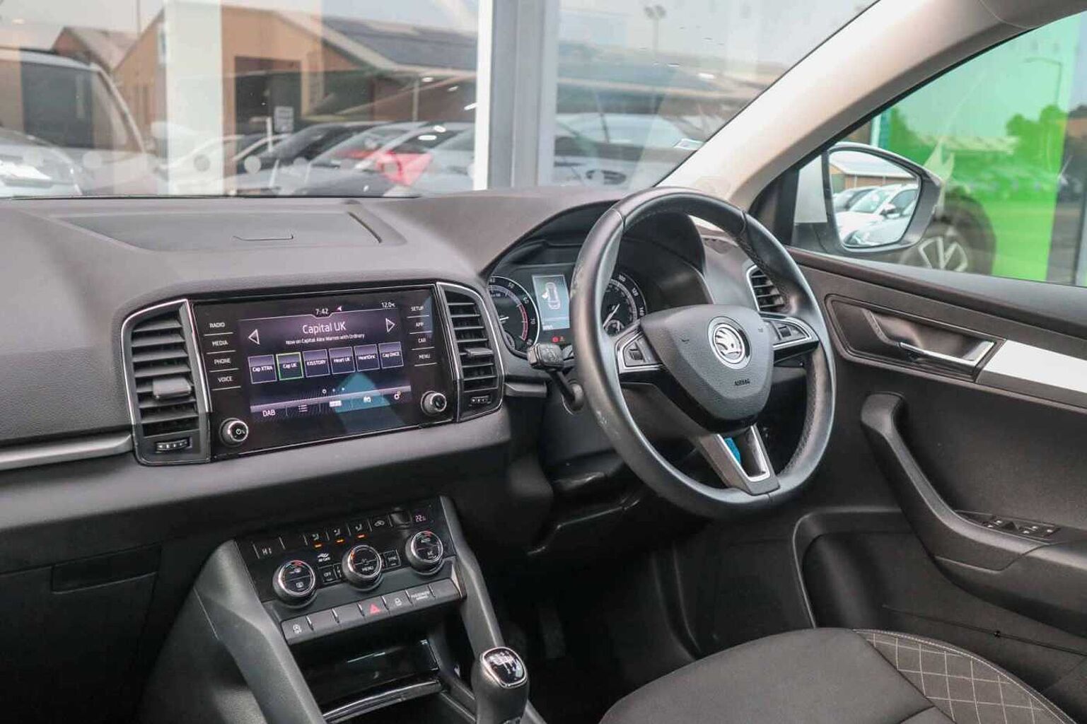 SKODA Karoq 1.0 TSI SE SUV 5dr Petrol Manual Euro 6 (s/s) (115 ps)