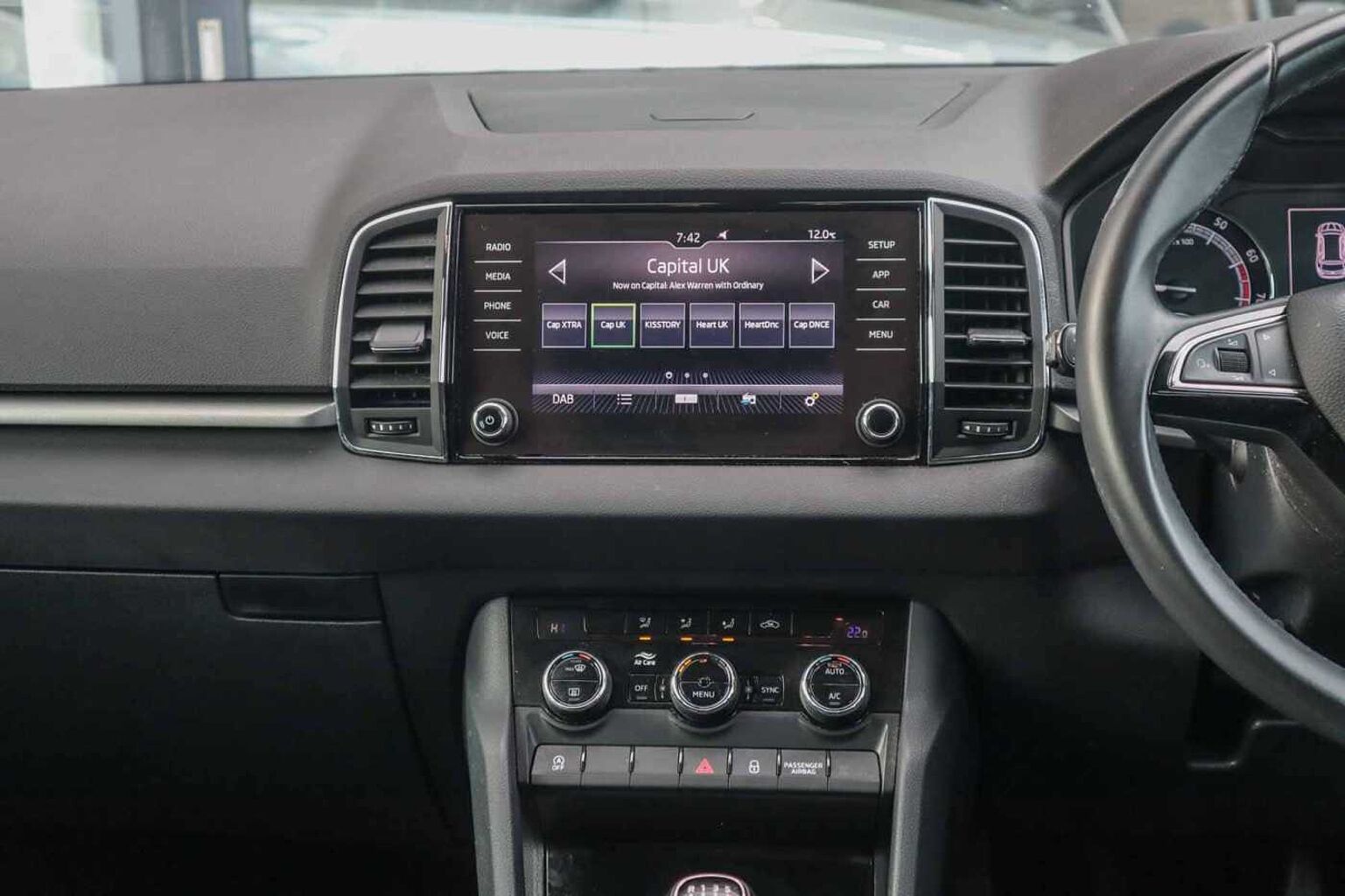 SKODA Karoq 1.0 TSI SE SUV 5dr Petrol Manual Euro 6 (s/s) (115 ps)